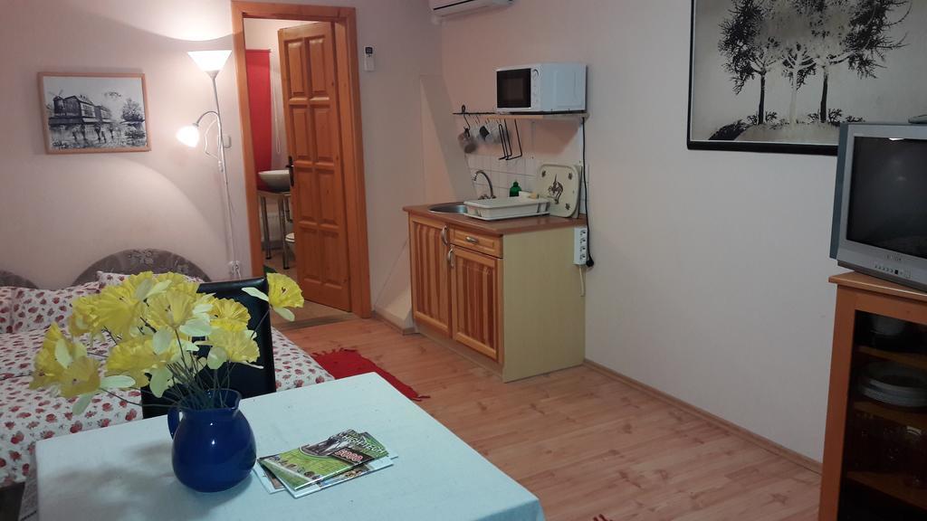 Vecsey Apartman Leilighet Eger Eksteriør bilde