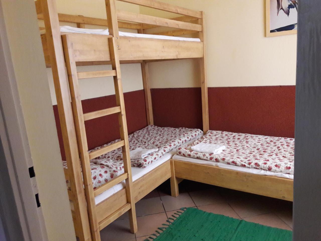 Vecsey Apartman Leilighet Eger Eksteriør bilde