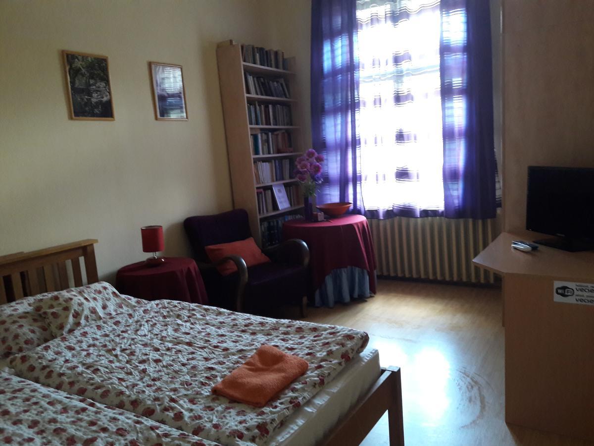 Vecsey Apartman Leilighet Eger Eksteriør bilde